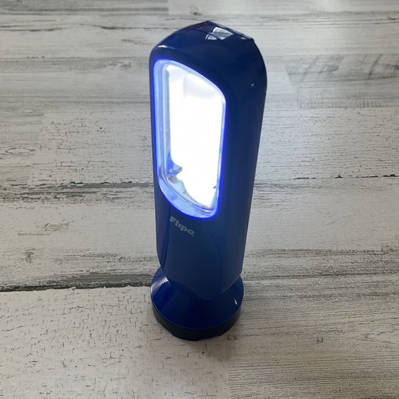 COPY - BRAND NEW! 2-in-1 Handheld Multi-use Flashlight with 180° adjustable LED… - Picture 8 of 15